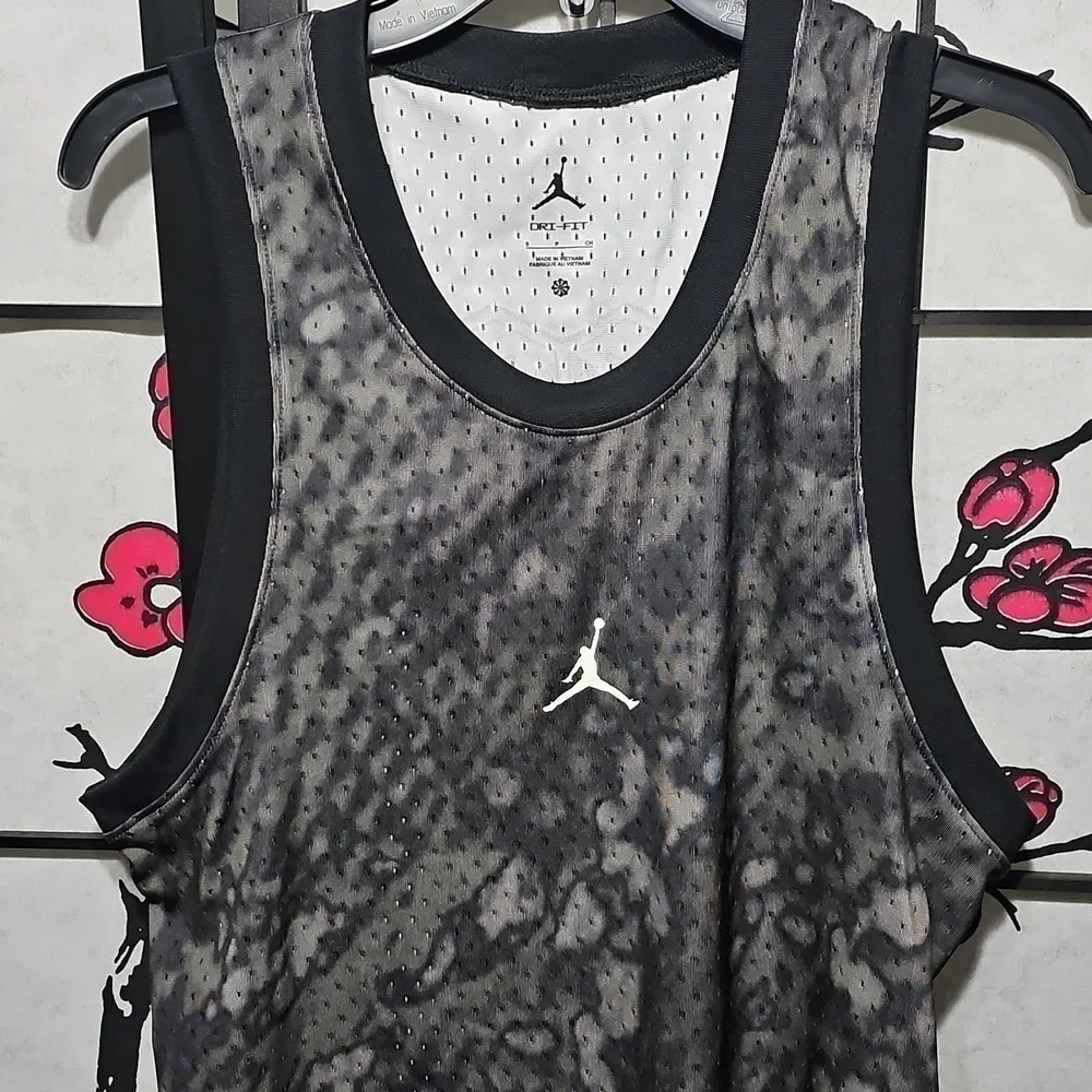 Jordan mesh basketball